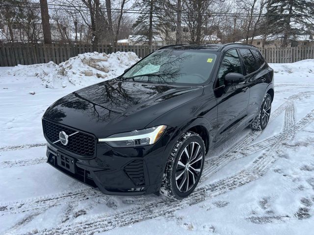 2025 Volvo XC60 B5 Plus Dark Theme AWD