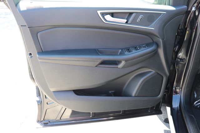 2024 Ford Edge SEL photo