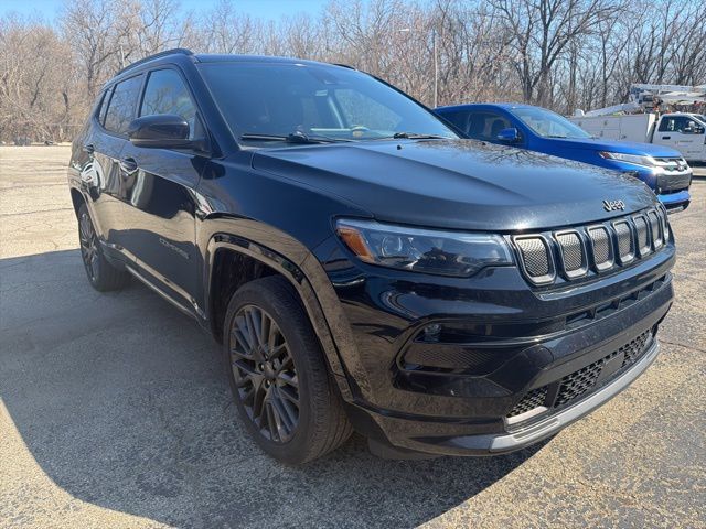 Diamond Black Crystal Pearlcoat 2022 Jeep Compass High Altitude 4WD SUV / Crossover Four-Wheel Drive 9-Speed Automatic