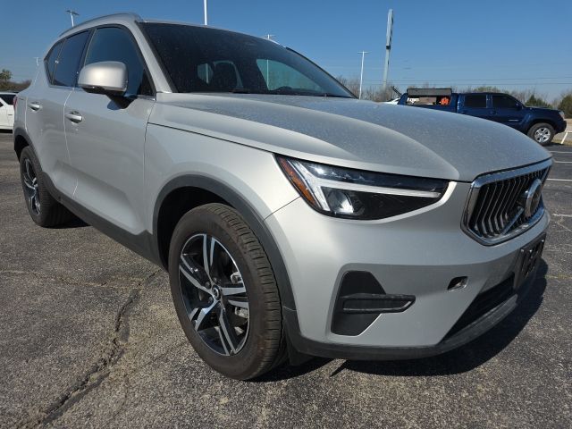 2024 Volvo XC40