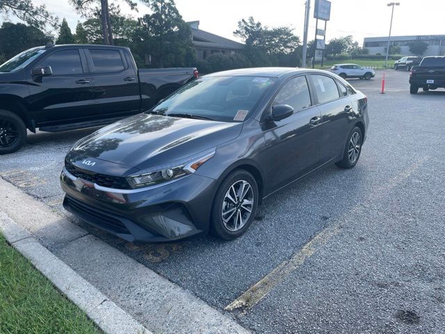  2024 Kia Forte LXS FWD   