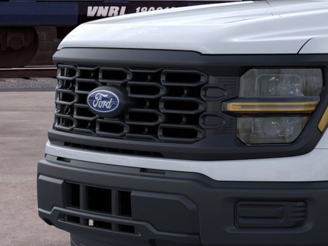 New 2026 Oxford White Ford XL image 16