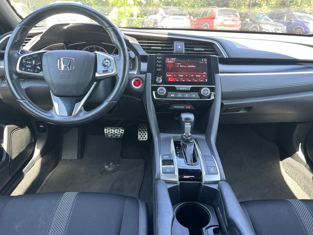 Used 2019  Honda Sport image 17