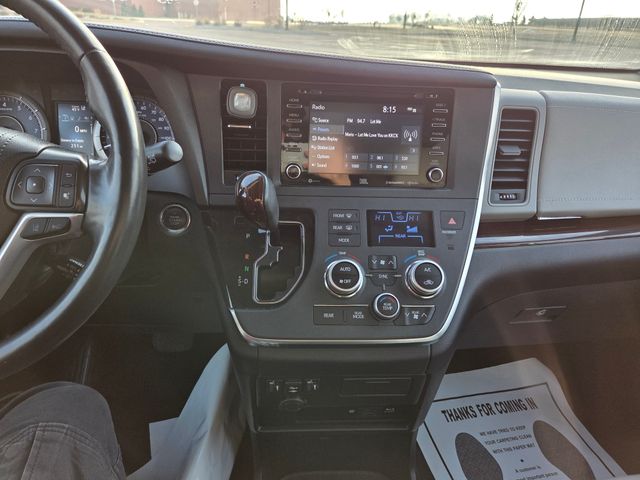 2019 Toyota Sienna XLE Auto Access Seat