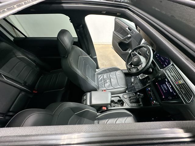 2022 Volkswagen Tiguan 2.0T SEL R-Line White at South Hills Kia