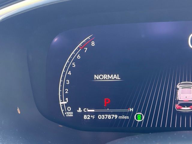 used 2023 Acura MDX car, priced at $41,999