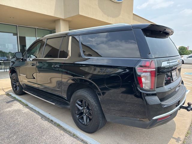 2022 Chevrolet Suburban LS photo