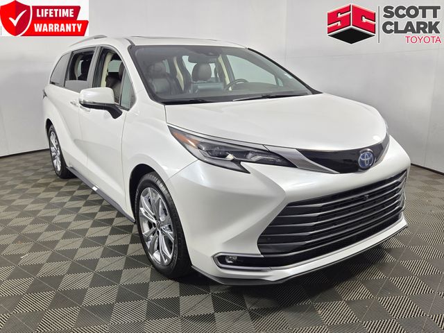 2023 Toyota Sienna Platinum
