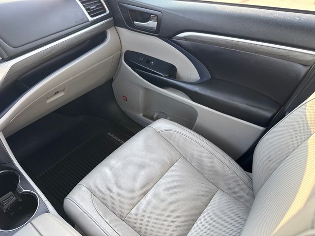 Used 2018 Toyota Highlander SUV