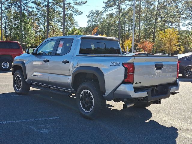 2025 Toyota Tacoma TRD Off-Road Double Cab photo 4