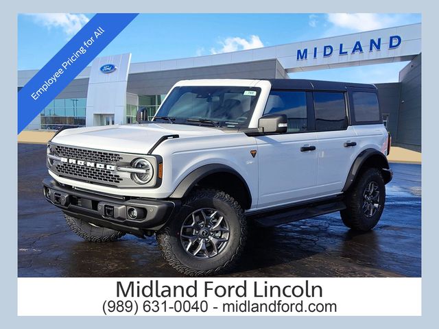 Oxford White 2025 Ford Bronco Badlands 4-Door 4WD SUV / Crossover Four-Wheel Drive Automatic