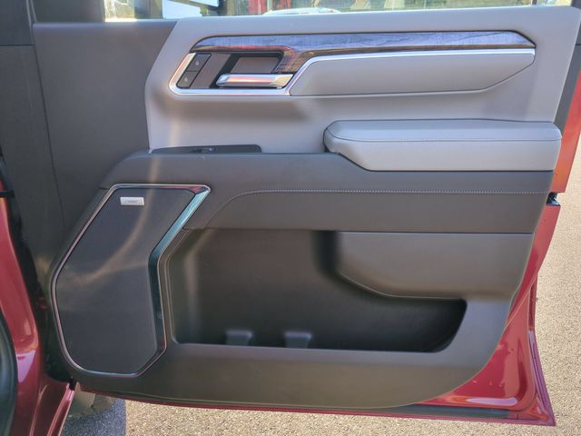 Used 2024 Red Chevrolet LTZ image 33