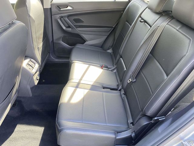 2021 Pyrite Silver Metallic Volkswagen Tiguan 2.0T SE AWD SUV