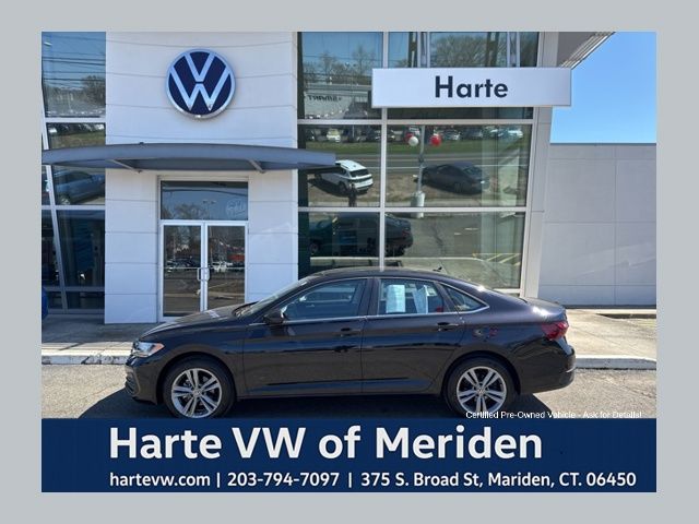 Deep Black Pearl 2024 Volkswagen Jetta SE FWD Sedan Front-Wheel Drive 8-Speed Automatic