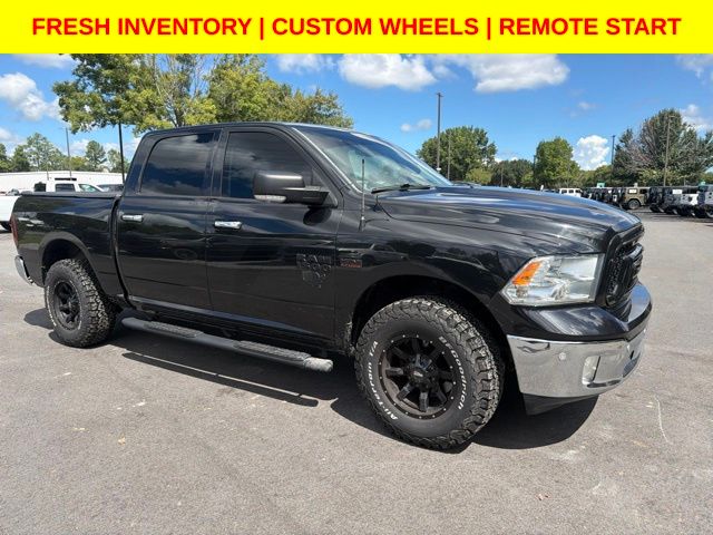 Brilliant Black Crystal Pearlcoat 2017 RAM 1500 Pickup Truck Four-Wheel Drive 8-Speed Automatic