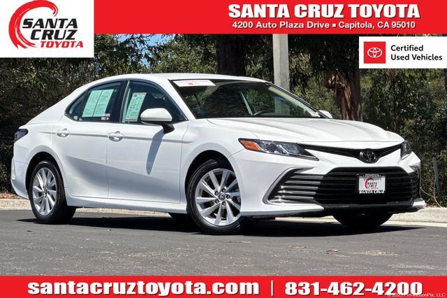 2024 Toyota Camry LE FWD