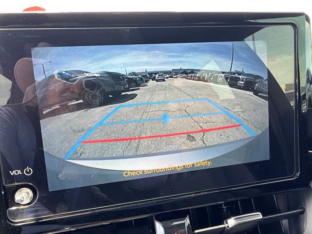 View vehicle photo 4