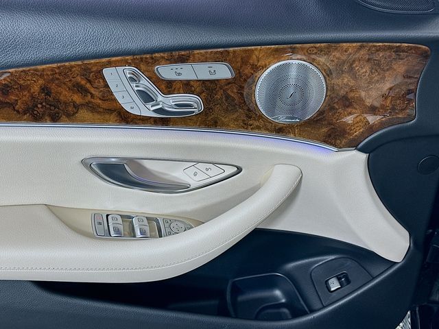 Thumbnail: 2018 Mercedes-Benz E-Class - 18