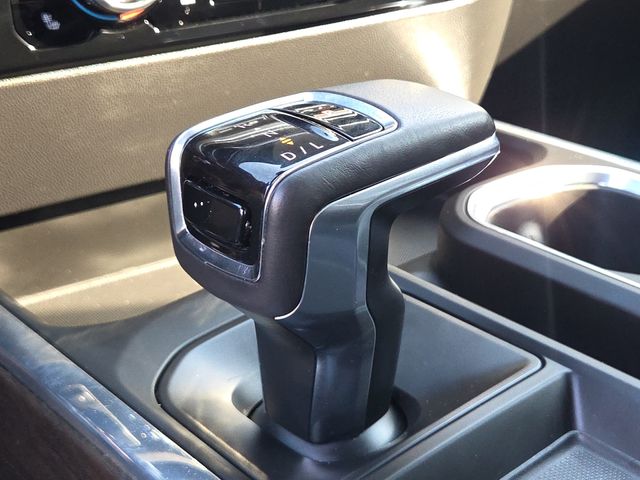 Used 2022 Silver GMC SLT image 23