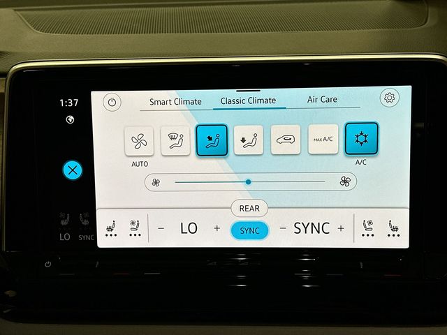2026 Volkswagen Atlas 2.0T SE w/Technology Green at Subaru and VW of Moon Township