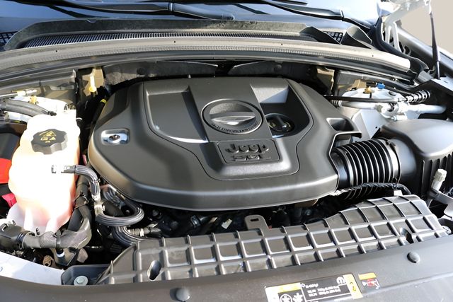 Used Car 2023 Jeep Grand Cherokee  Overland For Sale Under $40,000 In Austin, Texas