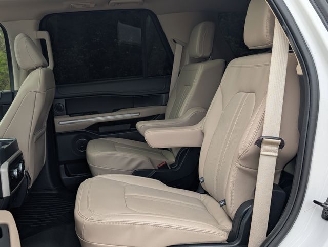 2022 Ford Expedition Limited White at EAG Ford Navasota