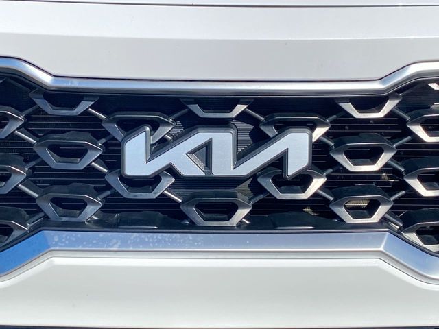 2023 Kia Sorento LX 28