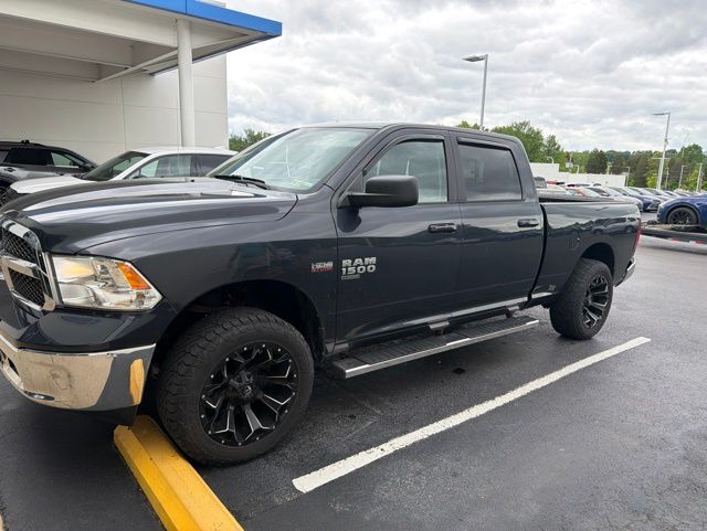 2020 RAM 1500 Classic SLT 4x4 Crew Cab 6'4's photo