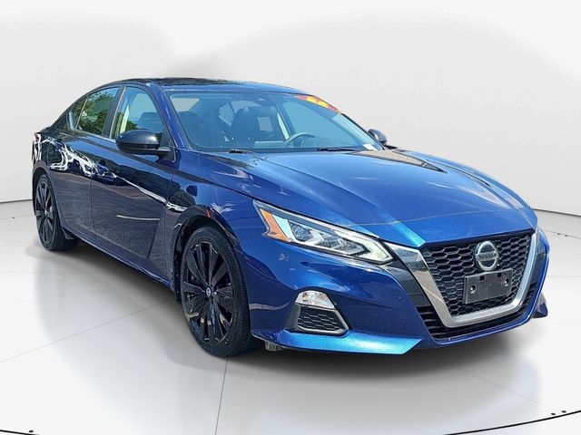  2022 Nissan Altima 2.5 SR FWD   