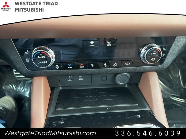 MitsubishiOutlander18