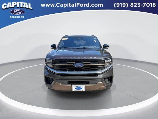 Used 2025 Gray Ford King Ranch image 3