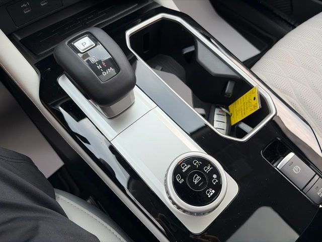 2026 Mitsubishi Outlander SEL  at Auto Express Mitsubishi