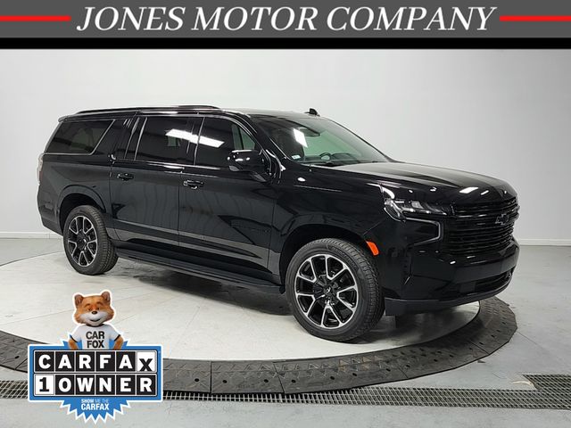 Black 2024 Chevrolet Suburban RST RWD SUV / Crossover 4X2