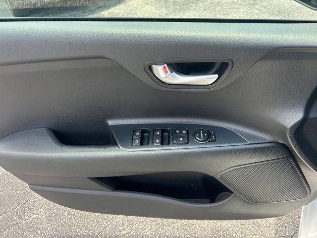 KiaRio11