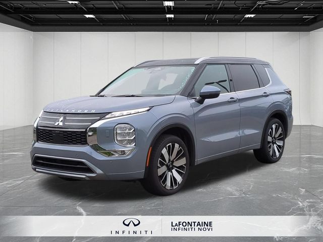 Gray 2025 Mitsubishi Outlander SUV / Crossover Front-Wheel Drive Continuously Variable Transmission