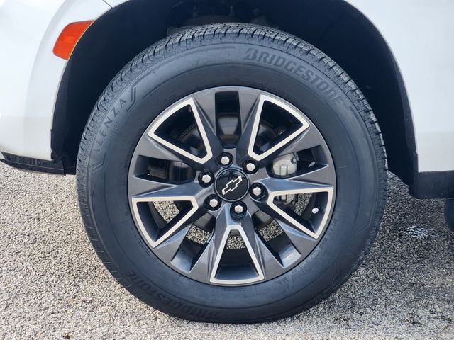 2022 Chevrolet Suburban Z71 White at Cook Ford