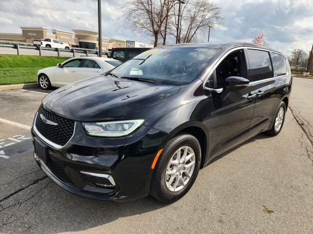 View vehicle photo 2