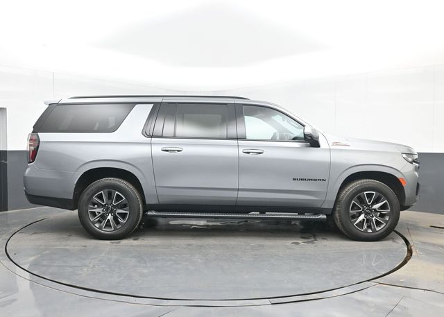Used 2023 Gray Chevrolet Z71 image 15