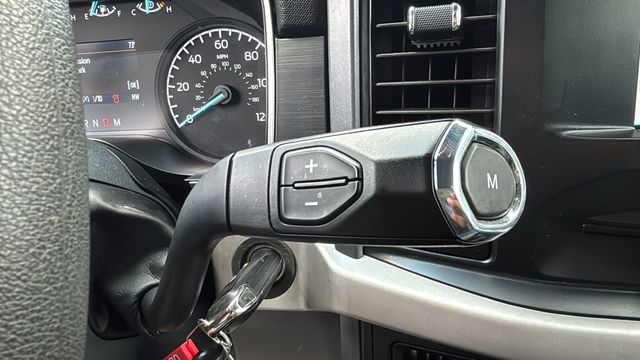 Used 2023 Silver Ford XLT image 28