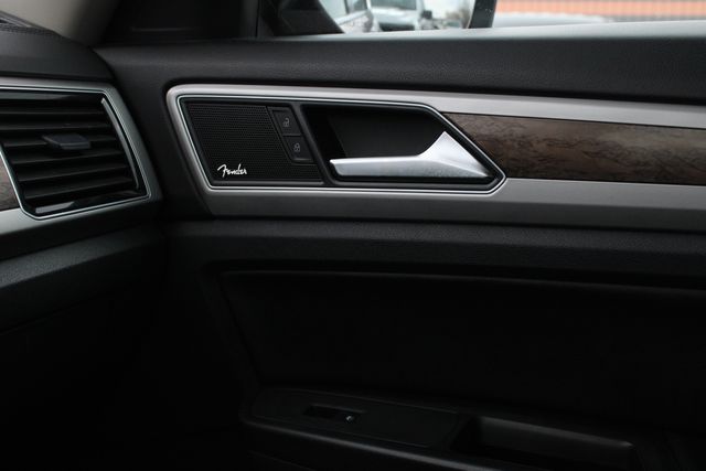 Used 2018 Red Volkswagen SEL Premium image 21