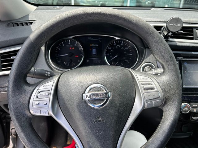 Used 2016 Gray Nissan SV image 24
