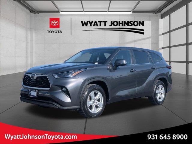 Magnetic Gray Metallic 2025 Toyota Highlander LE FWD SUV / Crossover Front-Wheel Drive 8-Speed Automatic