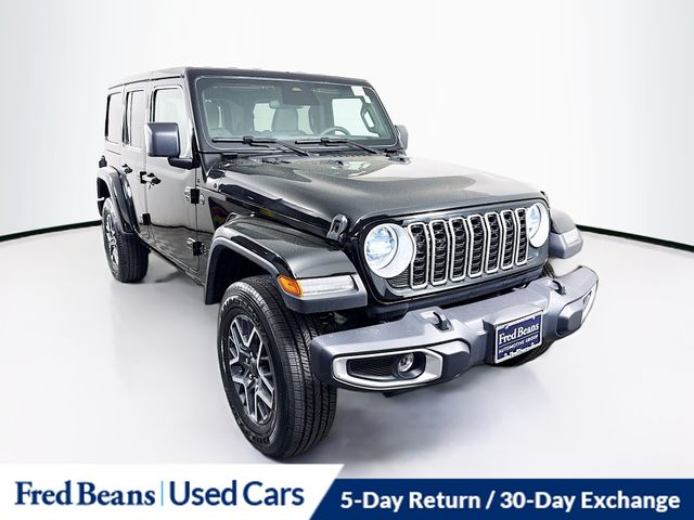 Black Clearcoat 2026 Jeep Wrangler Sahara 4-Door 4WD SUV / Crossover Four-Wheel Drive 8-Speed Automatic