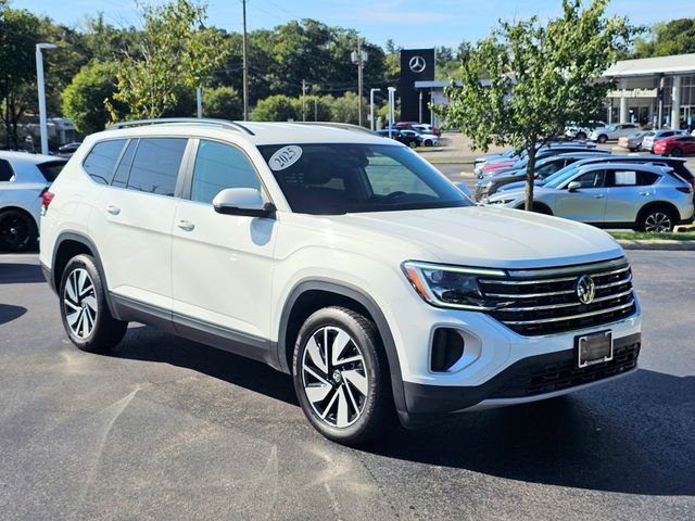 Pure White 2025 Volkswagen Atlas SUV / Crossover All-Wheel Drive 8-Speed Automatic