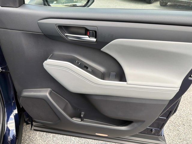 New 2026 Toyota Highlander SUV