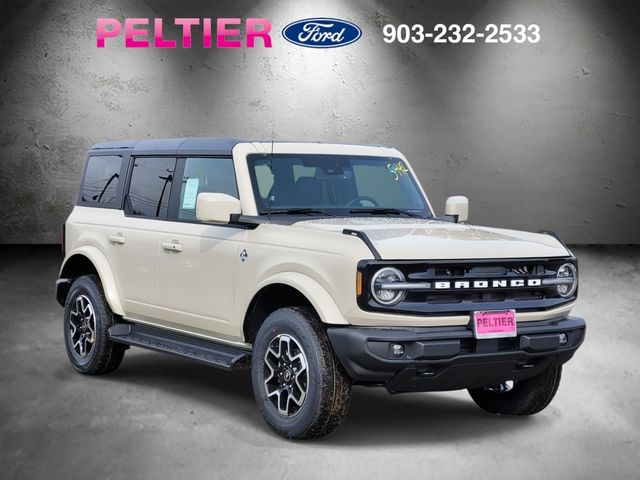 Desert Sand 2025 Ford Bronco Outer Banks 4-Door 4WD SUV / Crossover Four-Wheel Drive Automatic