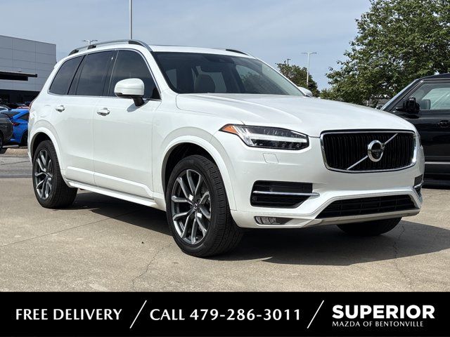 2017 Volvo XC90 T6 Momentum AWD