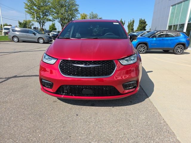 2026 Chrysler Pacifica Select - Pr6 exterior view 2