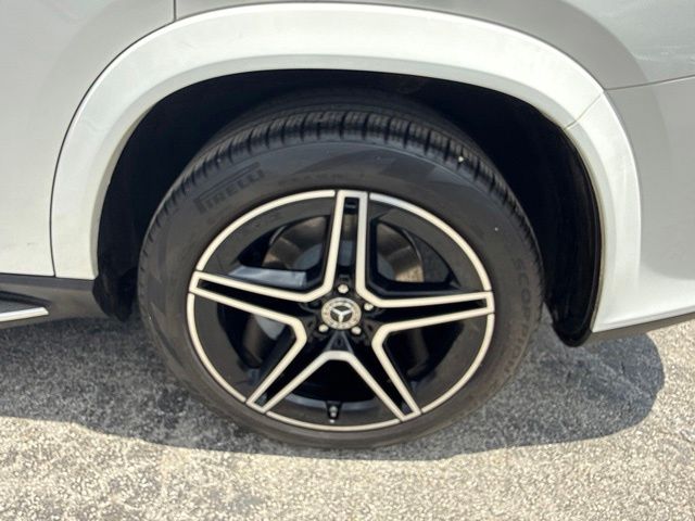 2024 Mercedes-Benz GLS - $68,888