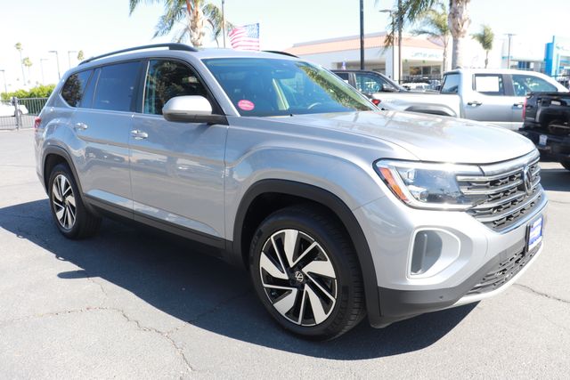 2024 Volkswagen Atlas 2.0T SE w/Technology photo